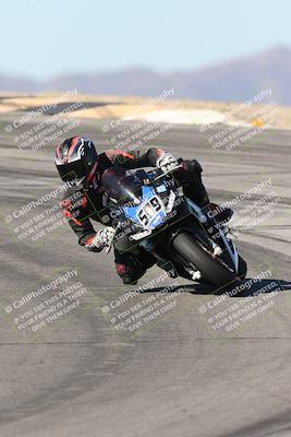 media/Dec-07-2025-CVMA (Sun) [[3e7d2de5dc]]/Race 7-Formula Lightweight Twins Shootout/